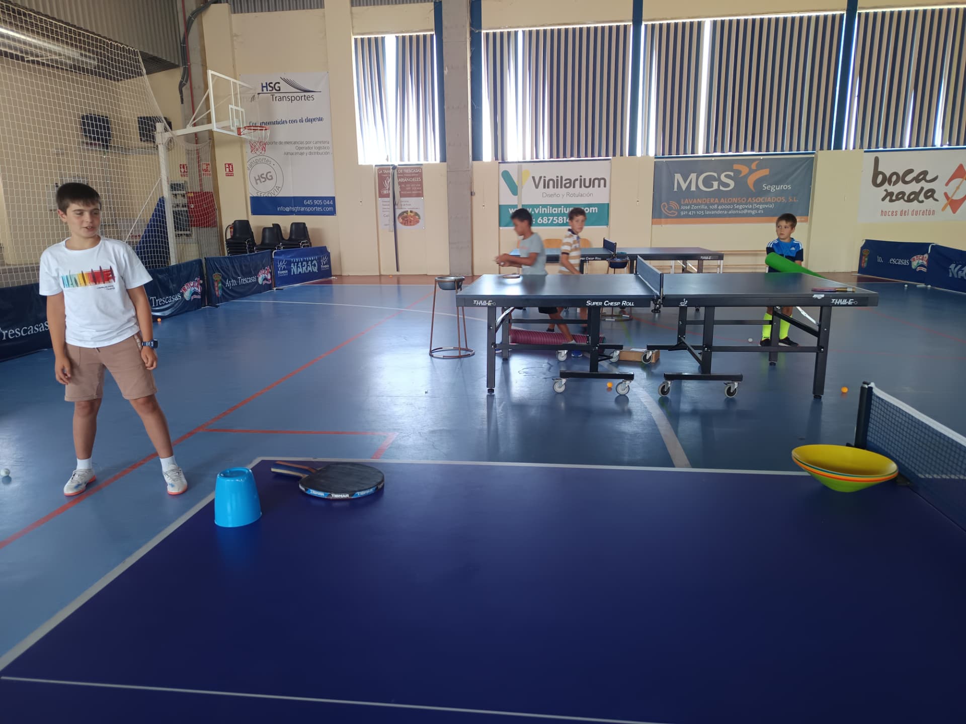 Entrenamiento en las mesas del pabellón